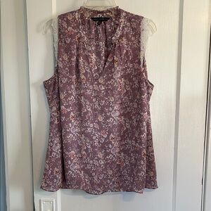 White House Black Market Women Lilac Purple Floral Sleeveless V-neck Top Size XL
